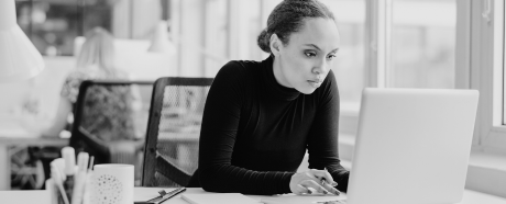 HR Professional using AI